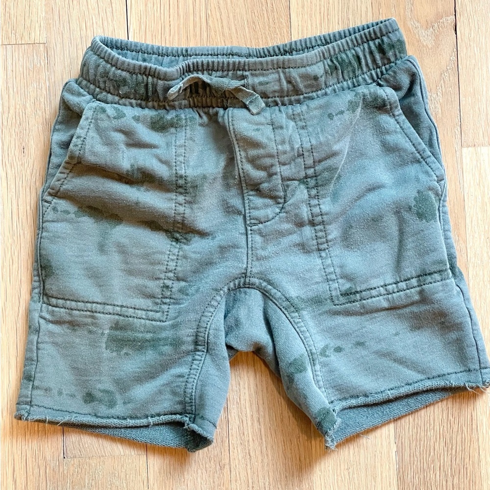 Tea Collection French Terry Play Shorts In Shibori Tie Dye Green